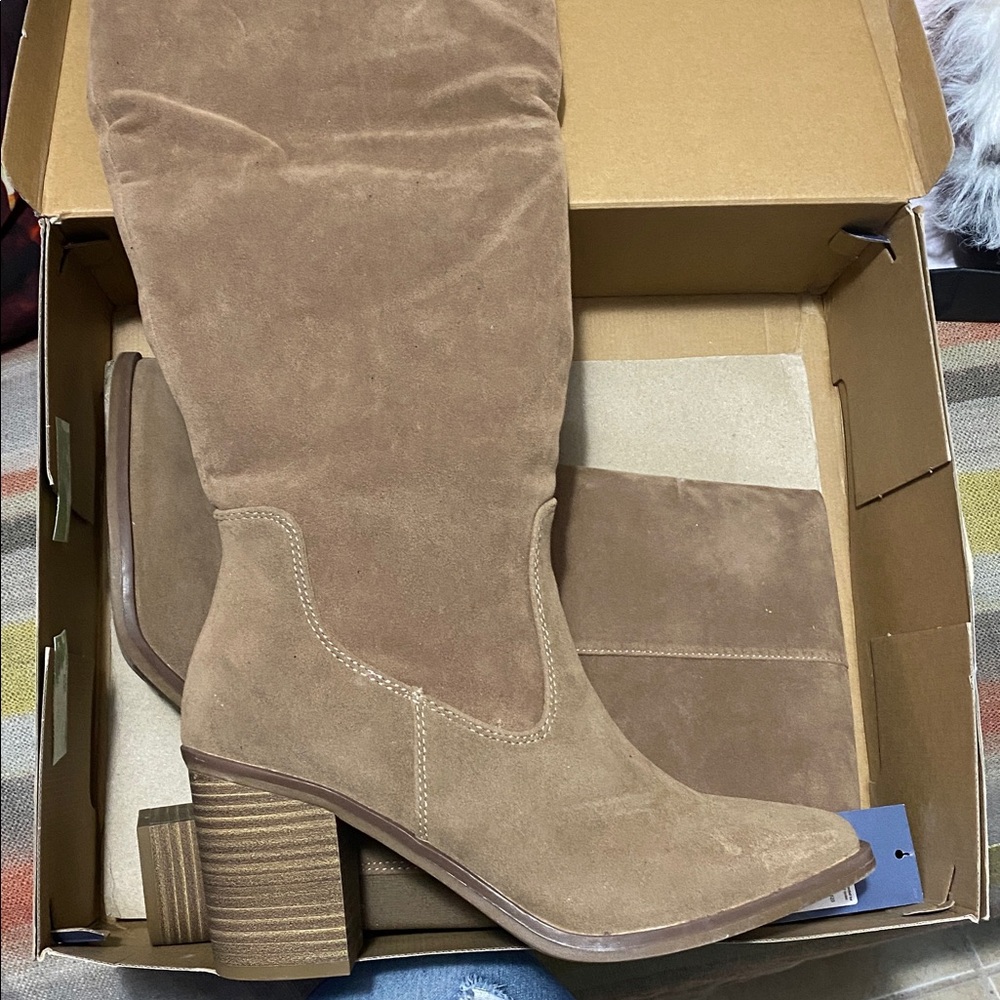 Universal Thread”May Boots”Tan Faux Suede OTK Tall High Women's Boots Size 9.5 - Picture 3 of 14